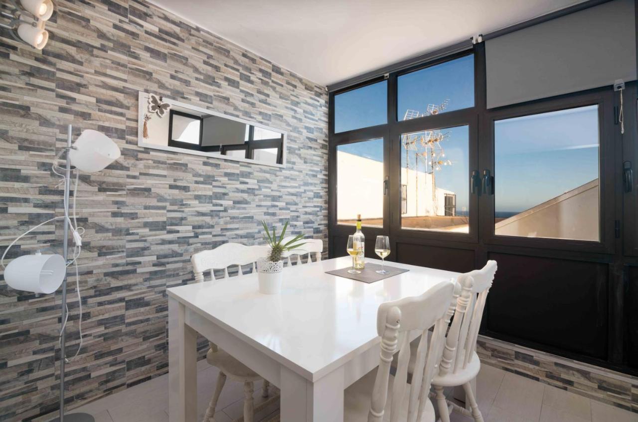 Casa Nina Apartment Tias Bagian luar foto